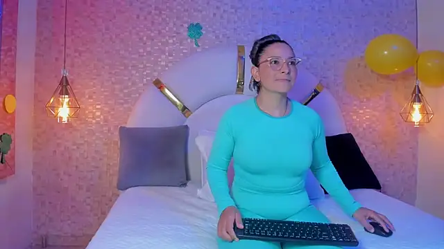 sophie 1 online show from March 2025 03:13:02 AM