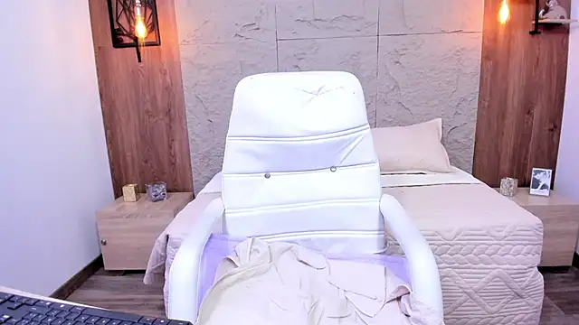  Eveelyn online show from December 2024 10:20:01 PM