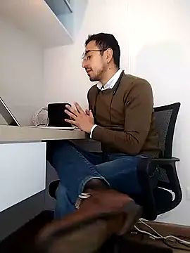 pablo-rincon95 online show from February 2025 03:06:01 PM