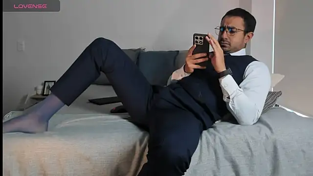 pablo-rincon95 online show from April 2026 01:38:02 PM