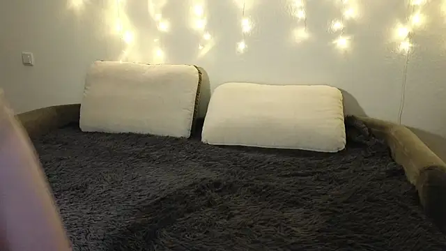 Tutti Frutt1s online show from January 2025 08:10:02 AM