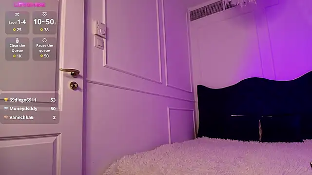 Snapshot of horny_blondiee chatting on February 2025 11:23:02 AM horny blondiee online show from February 2025 11:23:02 AM