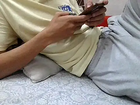 Snapshot of wknows2 chatting on December 2025 01:50:02 PM wknows2 online show from December 2025 01:50:02 PM