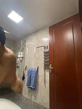 hkwildguy online show from May 2026 01:56:01 AM