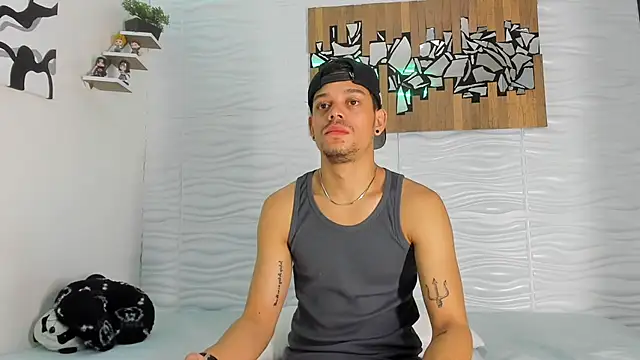 Snapshot of Friendsofeverything_ chatting on September 2025 01:44:02 PM Friendsofeverything online show from September 2025 01:44:02 PM