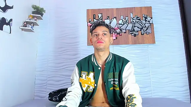 Snapshot of Friendsofeverything_ chatting on September 2025 12:16:02 PM Friendsofeverything online show from September 2025 12:16:02 PM