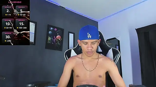 Snapshot of Romancartier_1 chatting on January 2025 07:39:02 AM Romancartier 1 online show from January 2025 07:39:02 AM