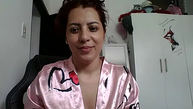 Anne kis online show from February 2025 07:13:01 PM
