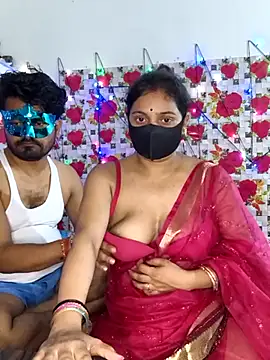 PeaCoooock online show from October 2025 07:01:02 PM