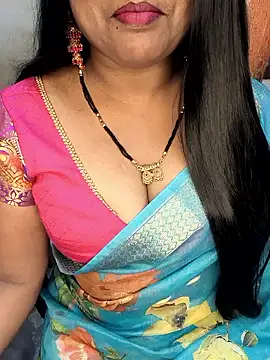 Snapshot of honey-sexy chatting on February 2026 07:12:02 AM honey-sexy online show from February 2026 07:12:02 AM