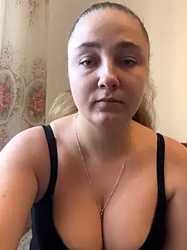 Joannakiss online show from October 2025 01:20:02 PM