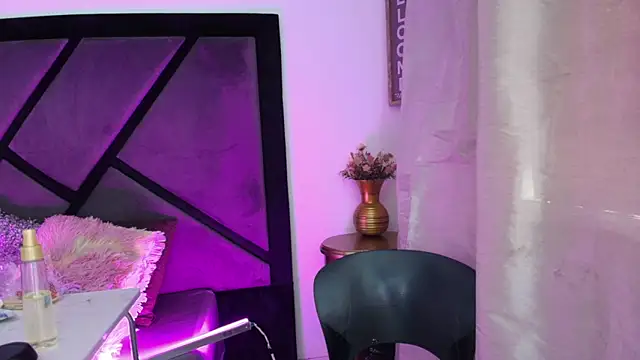 Snapshot of GabrielaDurann chatting on January 2026 07:52:02 PM GabrielaDurann online show from January 2026 07:52:02 PM