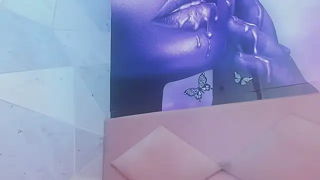 Snapshot of Lucy_White__ chatting on February 2025 12:30:01 AM Lucy White online show from February 2025 12:30:01 AM