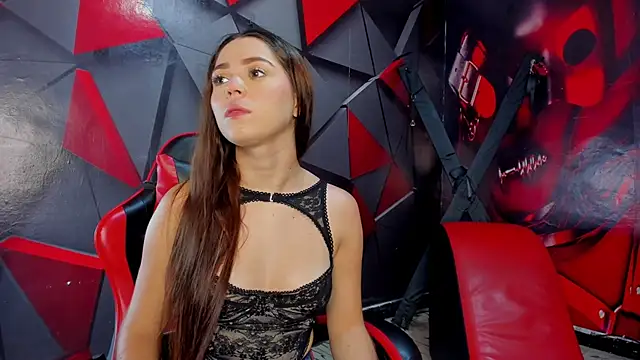 Hana and Zeta online show from November 2025 12:15:02 PM