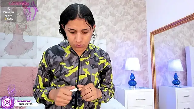 Snapshot of Eliza_Thaylor__ chatting on January 2025 02:29:02 PM Eliza Thaylor online show from January 2025 02:29:02 PM