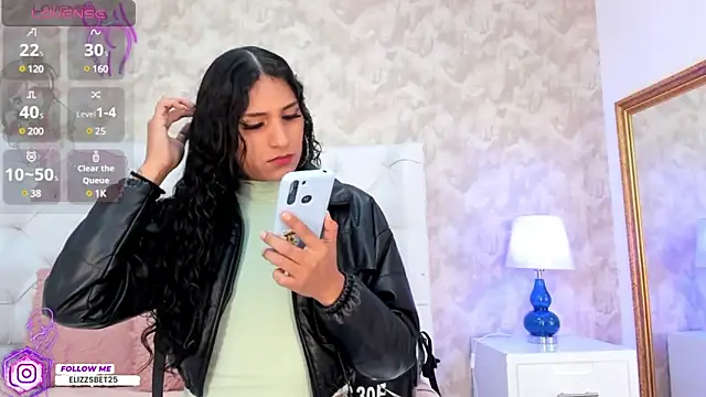 Snapshot of Eliza_Thaylor__ chatting on January 2025 03:11:01 PM Eliza Thaylor online show from January 2025 03:11:01 PM