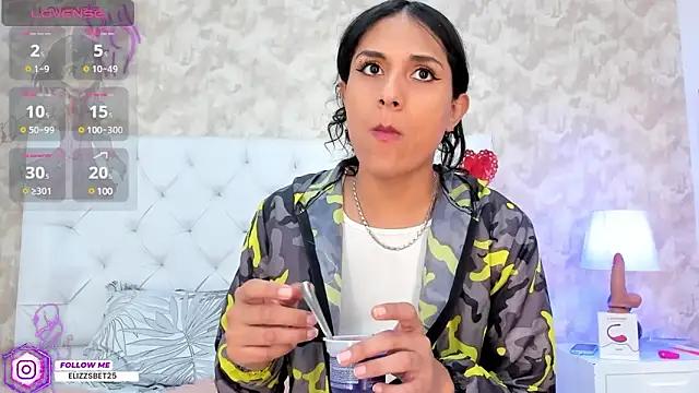 Snapshot of Eliza_Thaylor__ chatting on March 2025 06:18:01 PM Eliza Thaylor online show from March 2025 06:18:01 PM