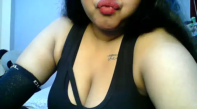 Snapshot of Your-love-12 chatting on February 2025 06:56:02 PM Your-love-12 online show from February 2025 06:56:02 PM