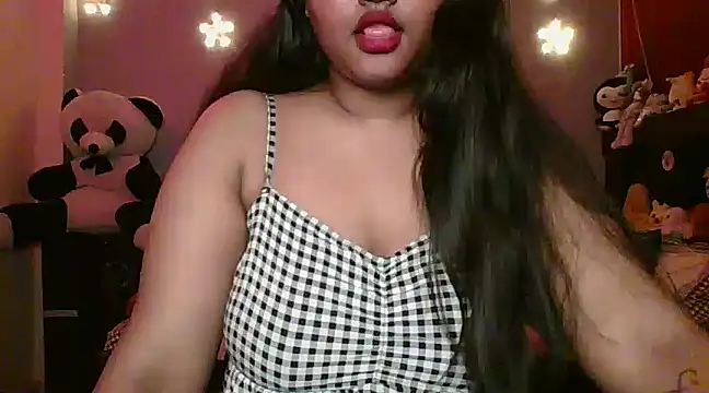 Snapshot of Your-love-12 chatting on February 2025 03:04:02 PM Your-love-12 online show from February 2025 03:04:02 PM