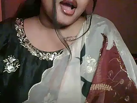 Snapshot of Your-love-12 chatting on October 2025 10:21:02 PM Your-love-12 online show from October 2025 10:21:02 PM