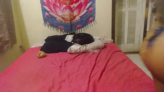 Snapshot of MissRebeka chatting on December 2024 02:34:02 AM MissRebeka online show from December 2024 02:34:02 AM