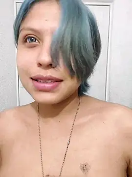 Snapshot of azulzulix chatting on February 2025 12:38:02 AM azulzulix online show from February 2025 12:38:02 AM