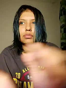 Snapshot of azulzulix chatting on September 2025 01:07:01 AM azulzulix online show from September 2025 01:07:01 AM