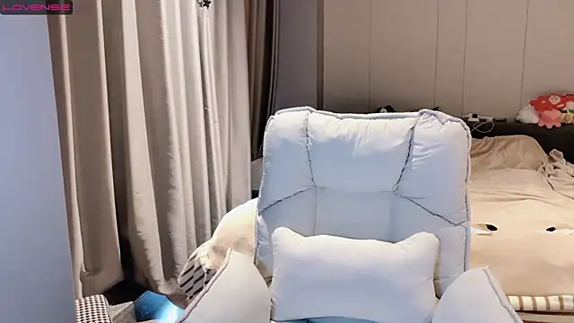 Snapshot of qiqi-666 chatting on January 2025 06:49:01 AM qiqi-666 online show from January 2025 06:49:01 AM