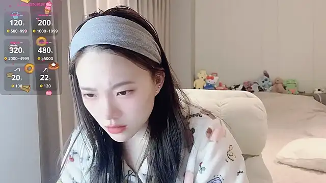 Snapshot of qiqi-666 chatting on February 2026 06:51:02 AM qiqi-666 online show from February 2026 06:51:02 AM