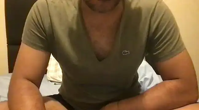 Snapshot of pe_netrad0r chatting on December 2024 05:04:02 AM pe netrad0r online show from December 2024 05:04:02 AM