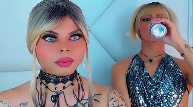 Snapshot of AdanKinng chatting on January 2025 08:06:01 AM AdanKinng online show from January 2025 08:06:01 AM