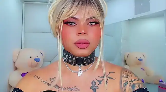 Snapshot of AdanKinng chatting on March 2025 06:25:02 AM AdanKinng online show from March 2025 06:25:02 AM