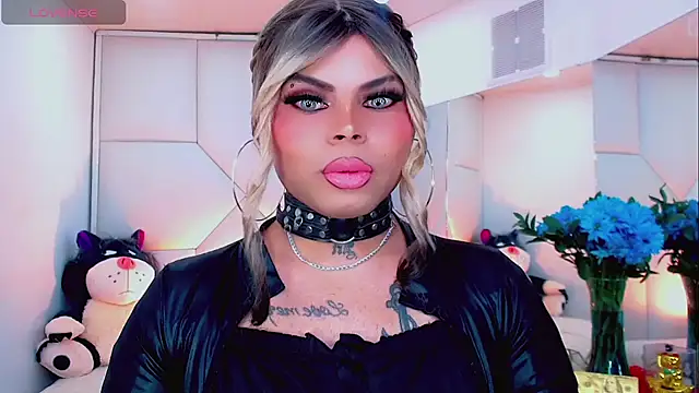 Snapshot of AdanKinng chatting on November 2025 09:52:01 AM AdanKinng online show from November 2025 09:52:01 AM