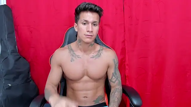 Snapshot of pettergrey1 chatting on January 2025 11:13:01 PM pettergrey1 online show from January 2025 11:13:01 PM