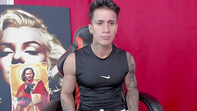 Snapshot of pettergrey1 chatting on March 2025 10:48:01 PM pettergrey1 online show from March 2025 10:48:01 PM