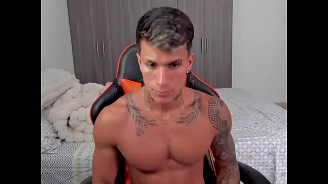 Snapshot of pettergrey1 chatting on October 2025 07:34:01 PM pettergrey1 online show from October 2025 07:34:01 PM