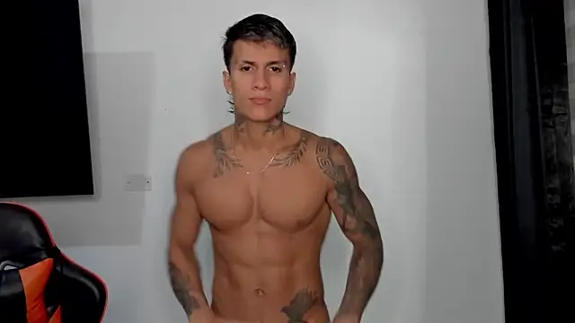 Snapshot of pettergrey1 chatting on October 2025 01:28:02 AM pettergrey1 online show from October 2025 01:28:02 AM