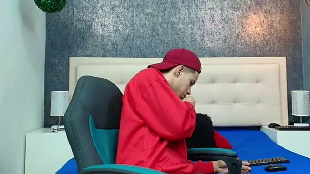 Erick Zhimerman online show from March 2026 04:07:02 AM