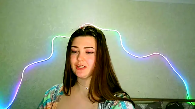 Snapshot of SeductiveTati chatting on December 2025 03:46:02 AM SeductiveTati online show from December 2025 03:46:02 AM