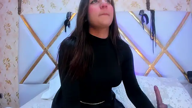 Snapshot of LaurenHu chatting on January 2025 04:08:01 AM LaurenHu online show from January 2025 04:08:01 AM