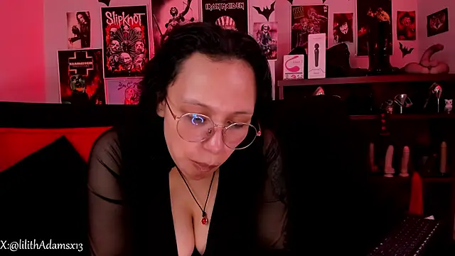 lilith-deveraux online show from April 2026 03:25:02 PM