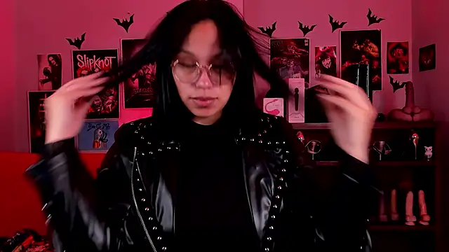 lilith-deveraux online show from April 2026 11:18:01 PM