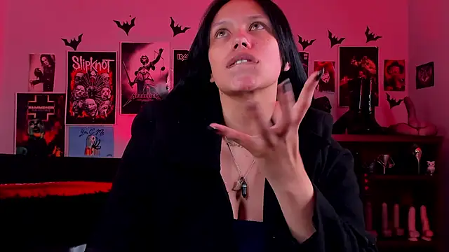 lilith-deveraux online show from April 2026 03:17:01 PM