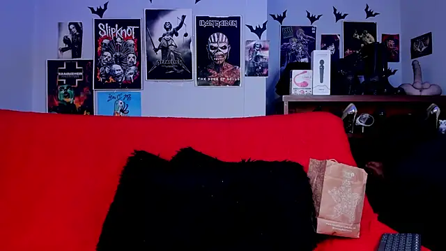 lilith-deveraux online show from May 2026 04:15:01 PM
