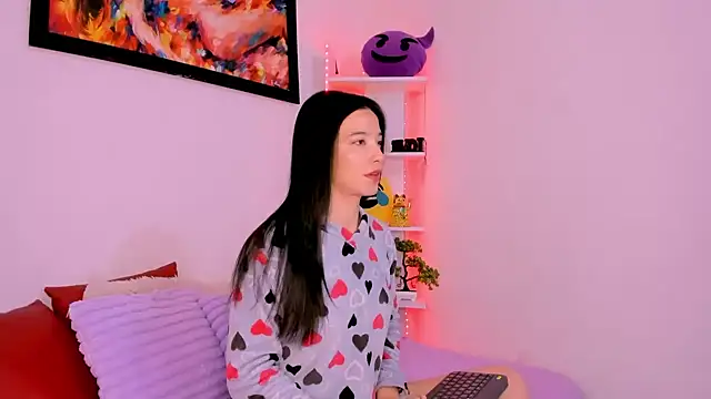 Manuelaa mejiia online show from November 2025 04:28:02 PM