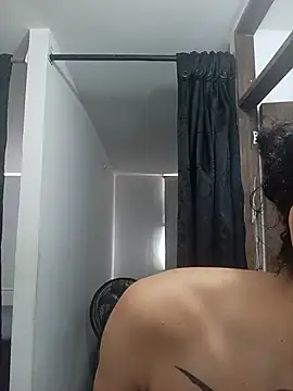 Karii-R online show from May 2026 03:28:01 PM