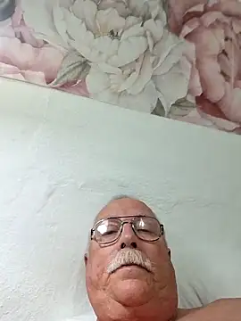 Snapshot of NawtyB1965 chatting on June 2026 04:35:02 AM NawtyB1965 online show from June 2026 04:35:02 AM