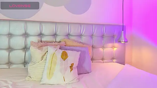 Snapshot of Axel_brunette1 chatting on February 2025 03:50:01 PM Axel brunette1 online show from February 2025 03:50:01 PM