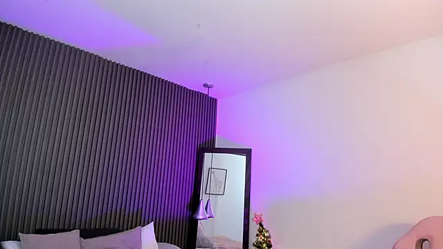 Snapshot of Axel_brunette1 chatting on December 2025 07:36:02 AM Axel brunette1 online show from December 2025 07:36:02 AM