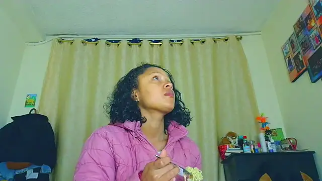 Samary thomas online show from May 2026 12:26:01 AM
